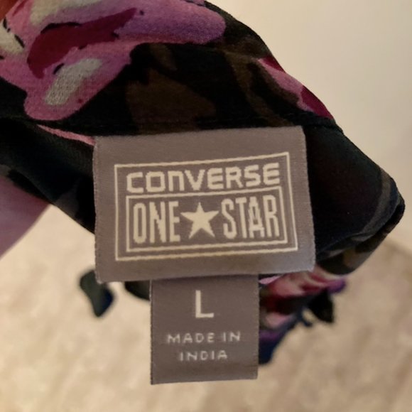 🌹Converse One Star Blouse-L 🌹 - Picture 2 of 4